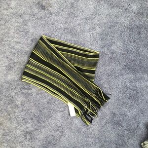 NWT Geoffrey Beene men’s scarf